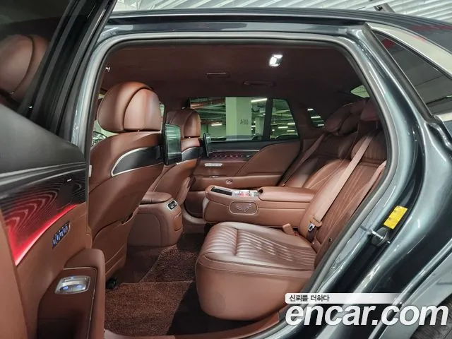 Genesis G90 Бензин 3.5 турбо AWD — Фото автомобиля 8