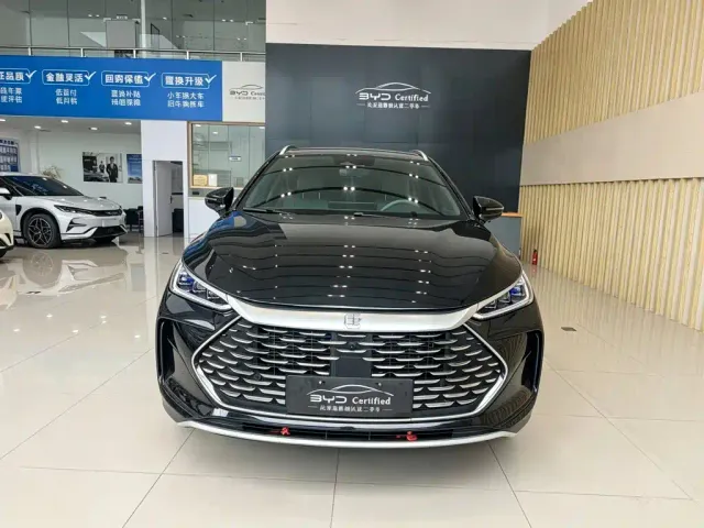 BYD Tang — Фото автомобиля 2