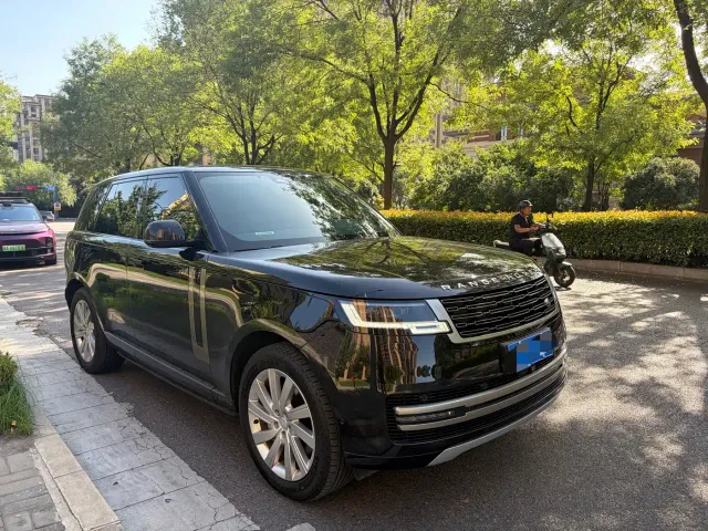 Land Rover Range Rover — Фото автомобиля 3
