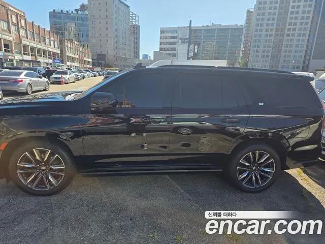 Cadillac Escalade Generation 5 — Фото автомобиля 2
