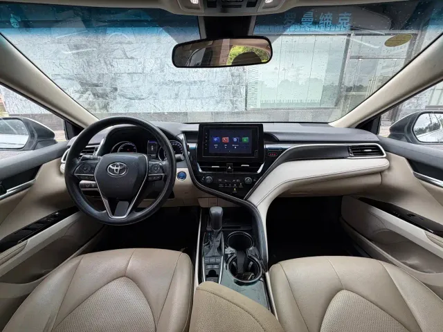 Toyota Camry — Фото автомобиля 6