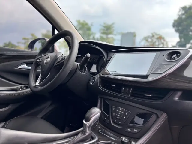 Buick Envision Plus — Фото автомобиля 19