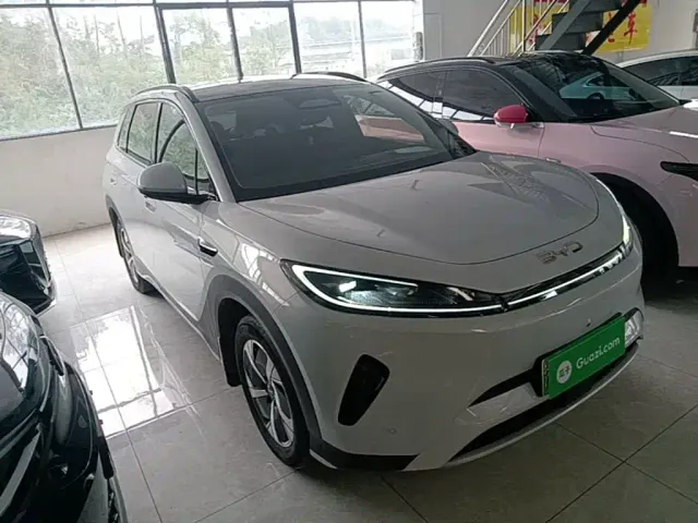 BYD Sealion 05 EV — Фото автомобиля 3