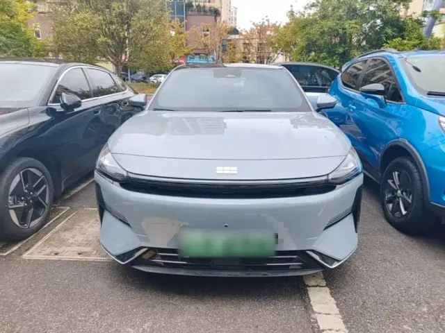 Geely Galaxy L6 — Фото автомобиля 2