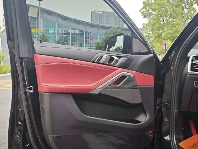BMW X6 — Фото автомобиля 14
