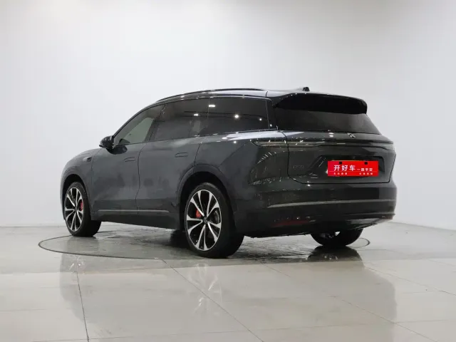 Nio ES8 — Фото автомобиля 3