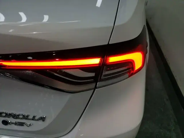 Toyota Corolla — Фото автомобиля 7