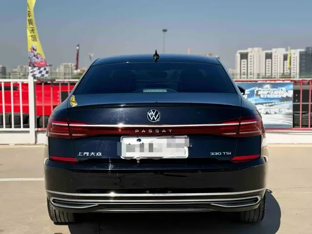 Volkswagen Passat — Фото автомобиля 5