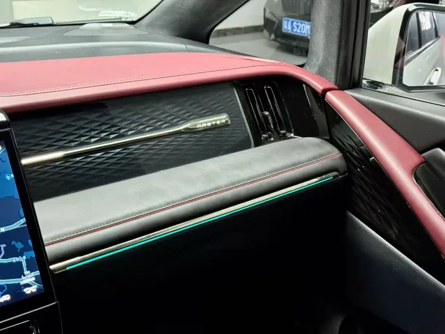 GAC Trumpchi E9 — Фото автомобиля 11