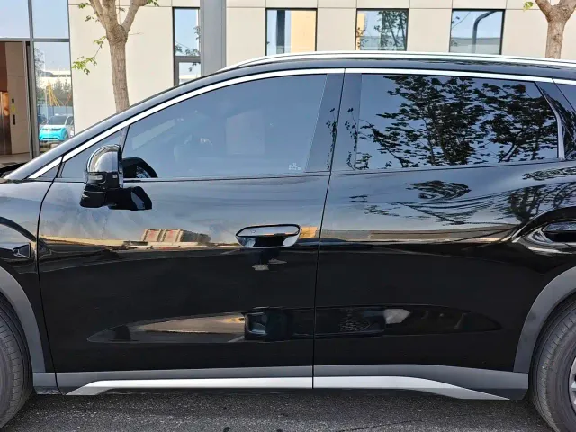 BYD Song Ultra — Фото автомобиля 19