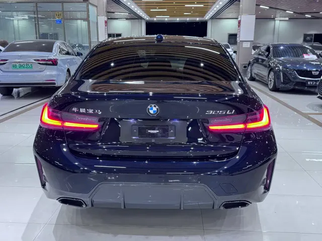 BMW 3 Series — Фото автомобиля 4