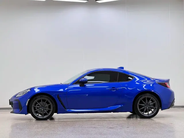 Subaru BRZ — Фото автомобиля 5