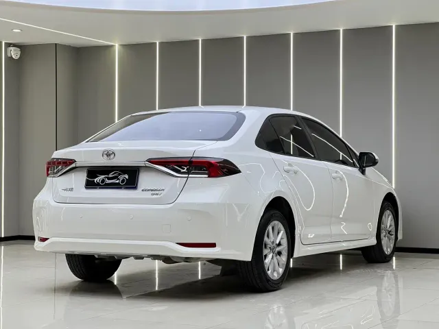 Toyota Corolla — Фото автомобиля 4