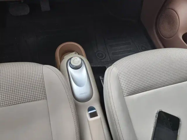 Wuling Hongguang Mini EV — Фото автомобиля 16