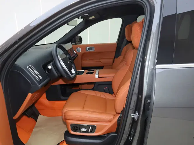 Li Auto L9 — Фото автомобиля 8