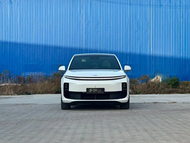 Li Auto L6 — Фото автомобиля 3