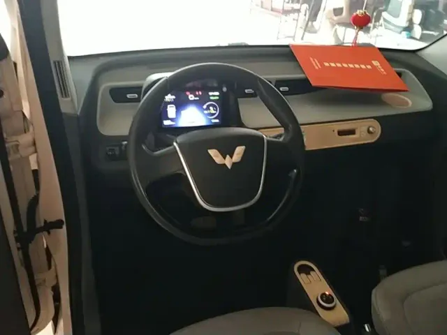 Wuling Hongguang Mini EV — Фото автомобиля 6