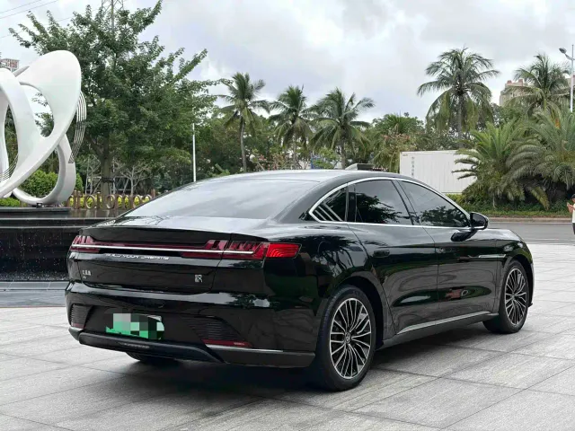 BYD Han — Фото автомобиля 9