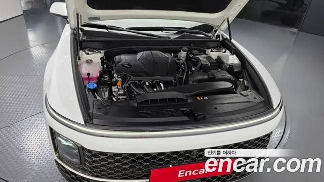 Hyundai Grandeur GN7 — Фото автомобиля 9