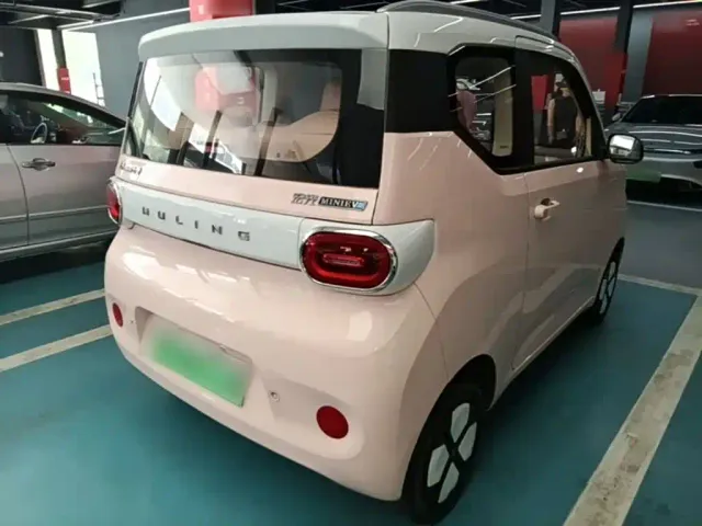 Wuling Hongguang Mini EV — Фото автомобиля 4