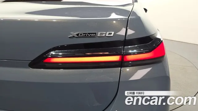 BMW i7 G70 — Фото автомобиля 23