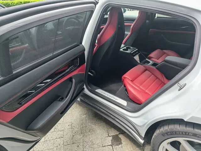 Porsche Panamera — Фото автомобиля 21