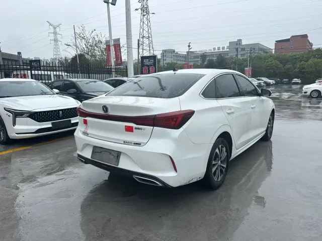 Changan Eado — Фото автомобиля 21