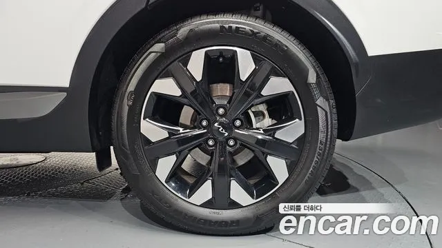 Kia Sportage Sportage 5-е поколение Бензин 1.6 турбо 2WD — Фото автомобиля 18