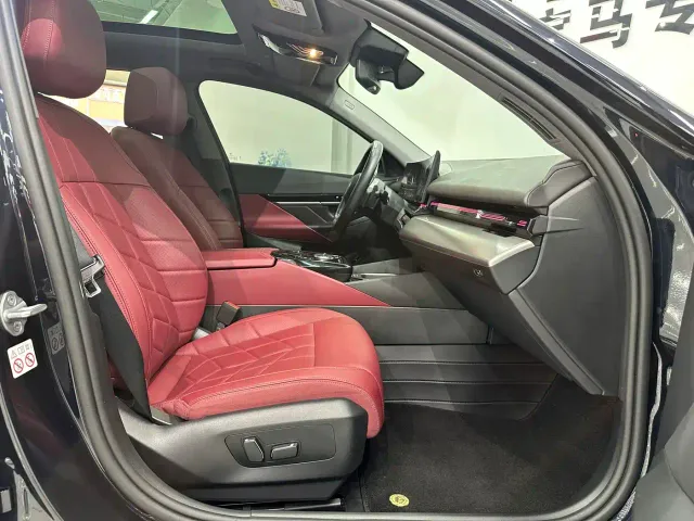 BMW 5 Series — Фото автомобиля 19