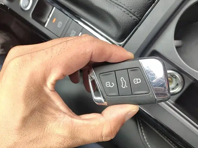 Volkswagen Passat — Фото автомобиля 8