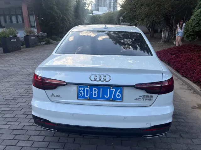 Audi A4L — Фото автомобиля 9