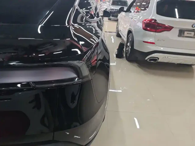 Tesla Model Y — Фото автомобиля 7