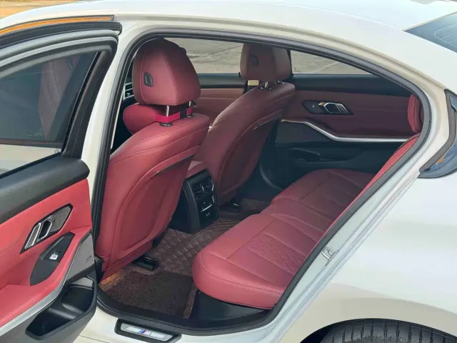 BMW 3 Series — Фото автомобиля 9