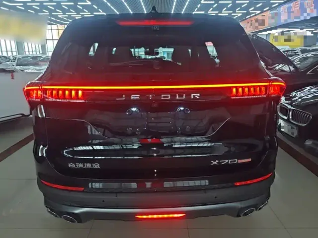 Jetour X70 Plus — Фото автомобиля 5