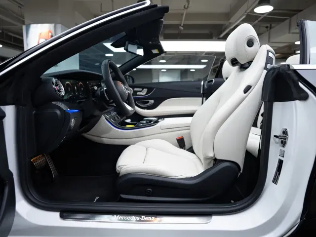 Mercedes-Benz E-Class — Фото автомобиля 16