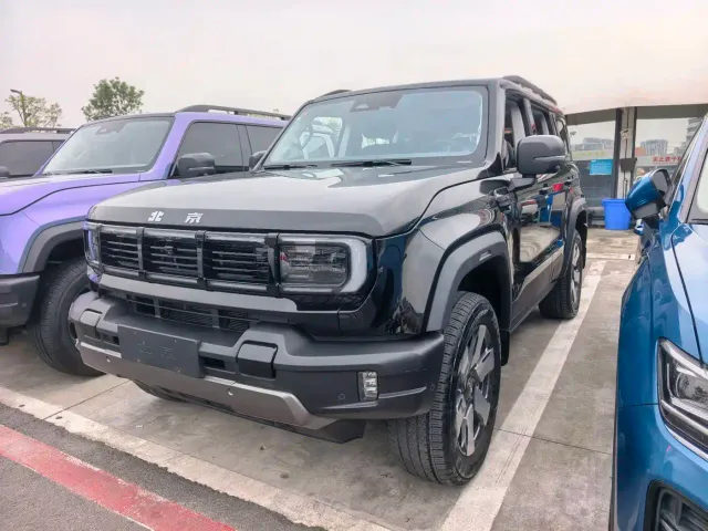 Фотография автомобиля — BAIC BJ40