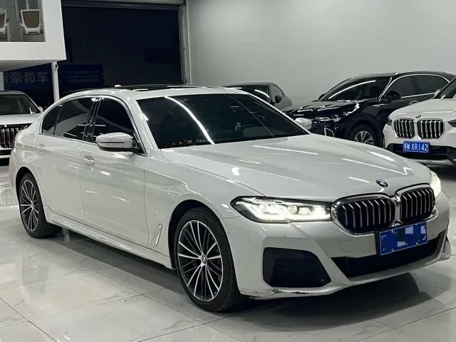 BMW 5 Series — Фото автомобиля 2