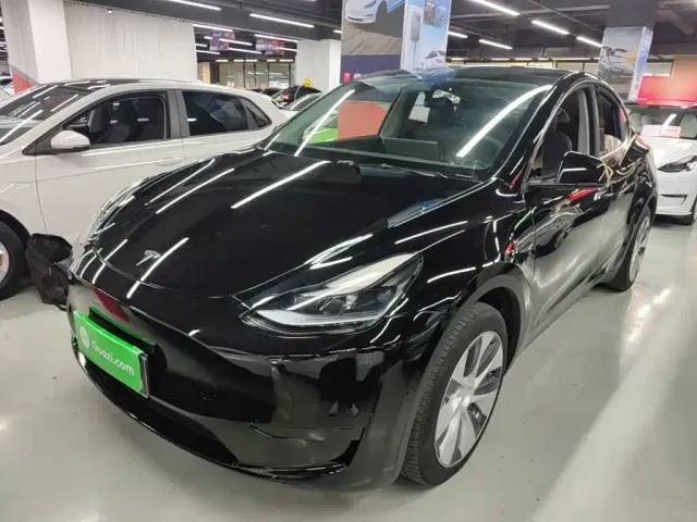 Фотография автомобиля — Tesla Model Y
