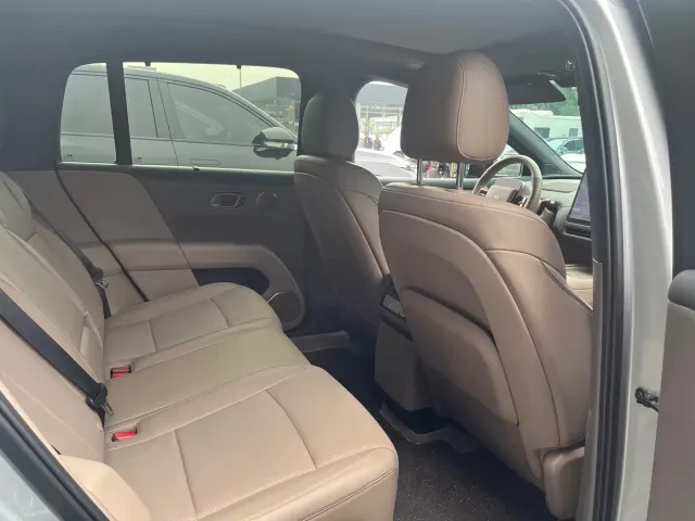 Li Auto i6 — Фото автомобиля 5