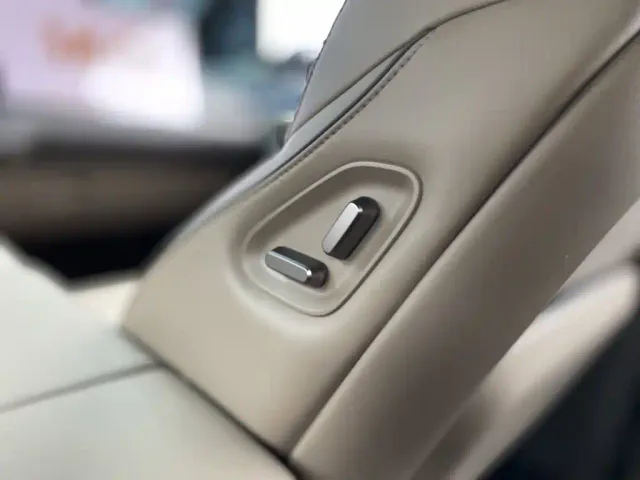 Li Auto i6 — Фото автомобиля 27