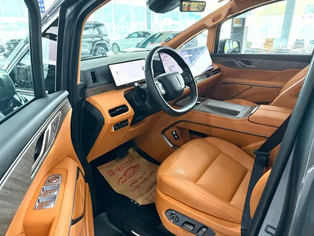 WEY WEY Alpine 2025 AWD Alpine 9 — Фото автомобиля 4