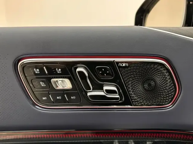 ZEEKR Zeekr 9X 2025 Model Gloss Black Edition — Фото автомобиля 15