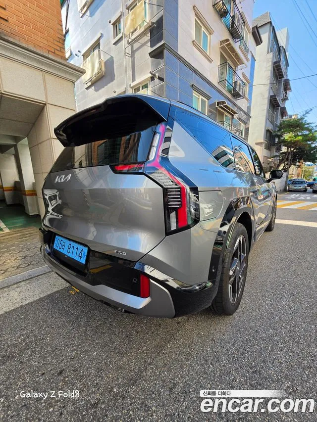 Kia EV9 — Фото автомобиля 10
