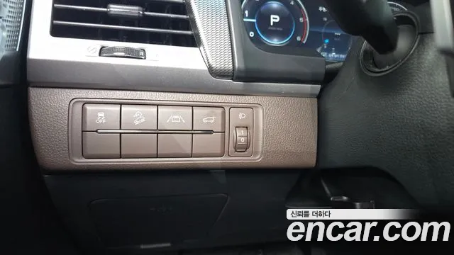 KG_Mobility_Ssangyong Rexton All Rexton Дизель 2.2 4WD — Фото автомобиля 14