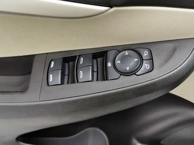 Buick Excelle — Фото автомобиля 9