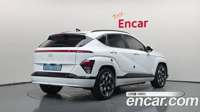 Hyundai Kona — Фото автомобиля 2
