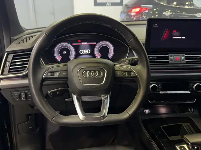 Audi Q5L — Фото автомобиля 5