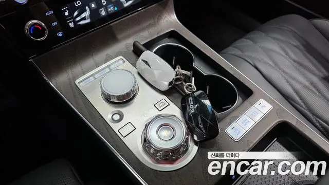 Genesis G80 Бензин 3.5 турбо AWD — Фото автомобиля 9