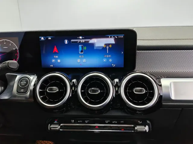 Mercedes-Benz GLB-Class — Фото автомобиля 16