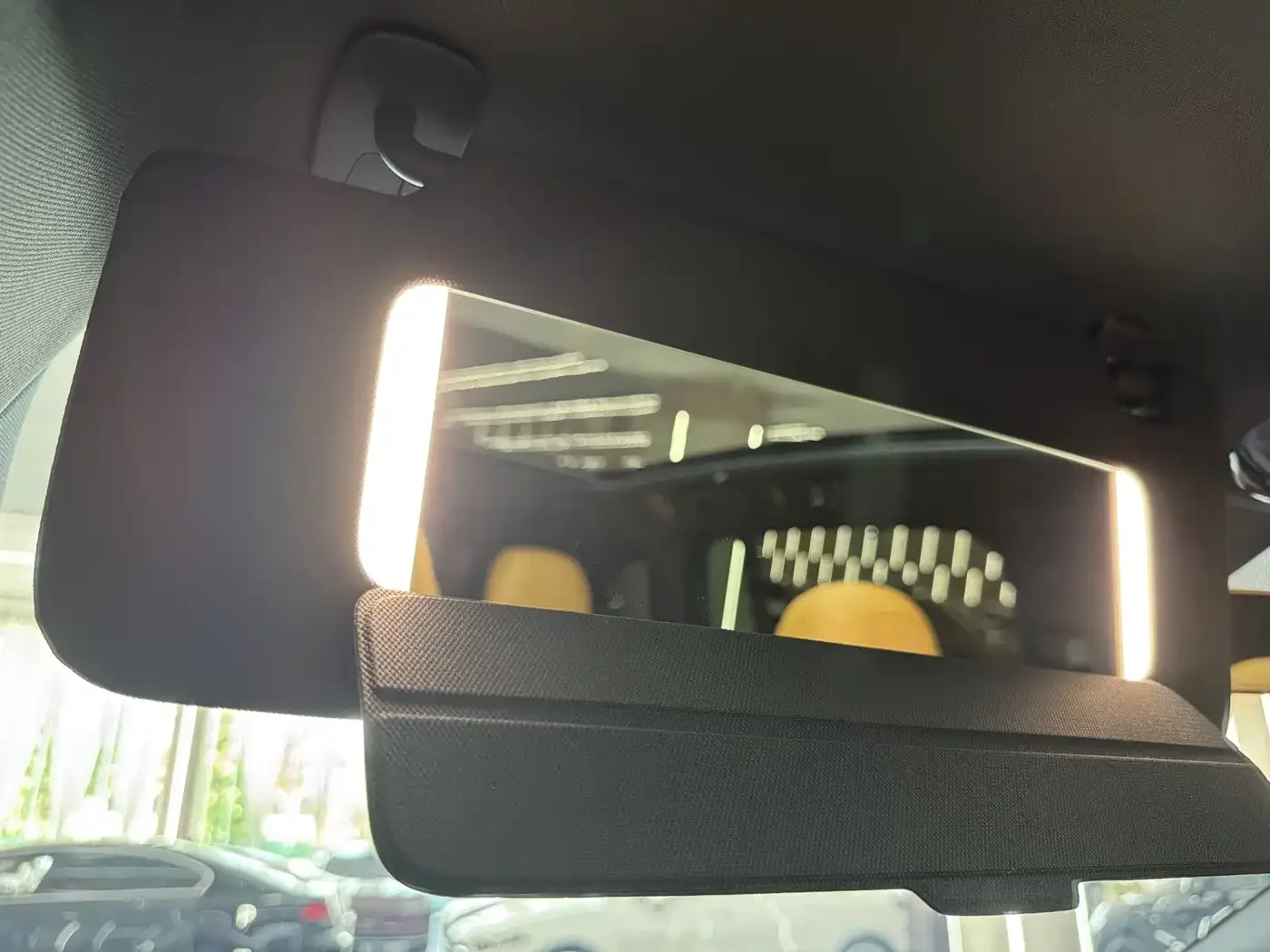 Li Auto Li Auto i6 2025 4WD Base Model — Фото автомобиля 25